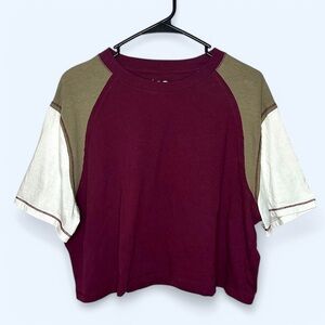 Color Block Raglan Sleeve Tee Crop Top - Medium